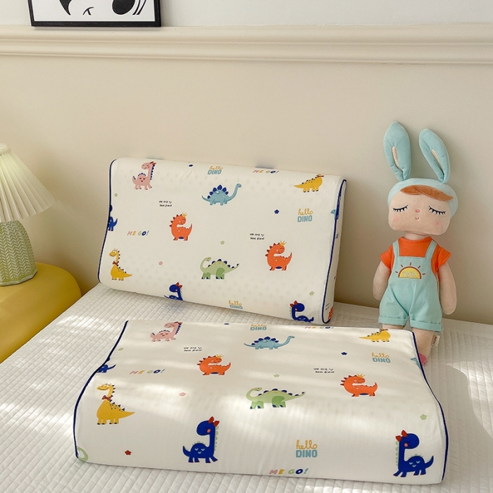 91家纺网 家纺一手货源 找家纺 良佐生活 2023新款A类60支全棉贡缎乳胶枕枕套 恐龙乐园