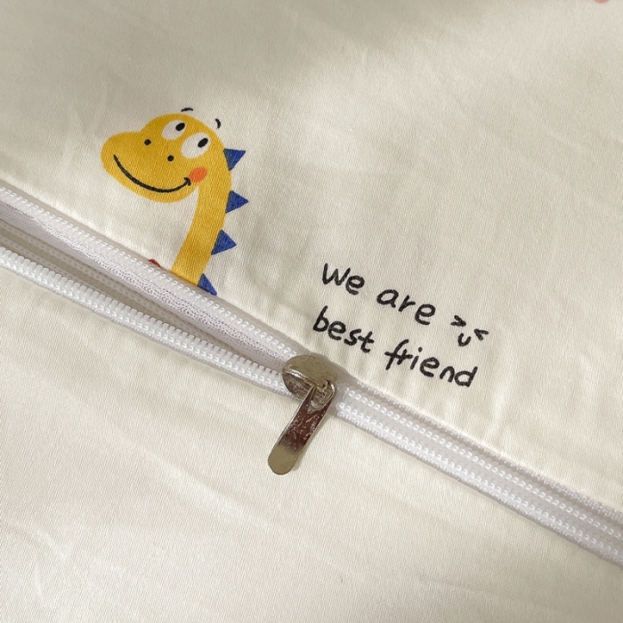 91家纺网 家纺一手货源 找家纺 良佐生活 2023新款A类60支全棉贡缎乳胶枕枕套 恐龙乐园