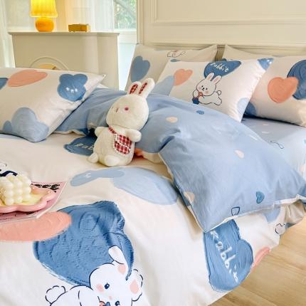 91家纺网 家纺一手货源 找家纺 星巴k家纺 2023全棉13372花卉印花简约四件套爱心兔