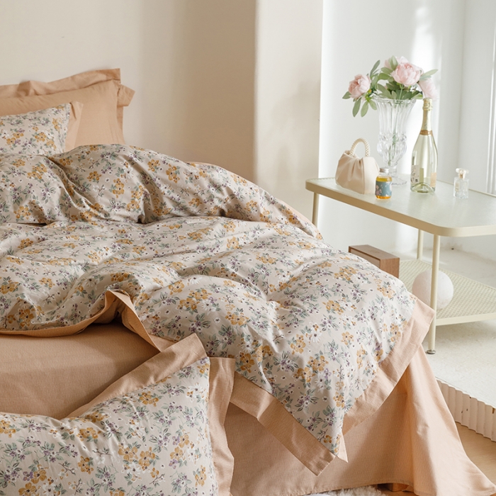 91家纺网 家纺一手货源 找家纺 简宜家居 2023新款纯棉全棉斜纹小清新宽边四件套 繁花咖