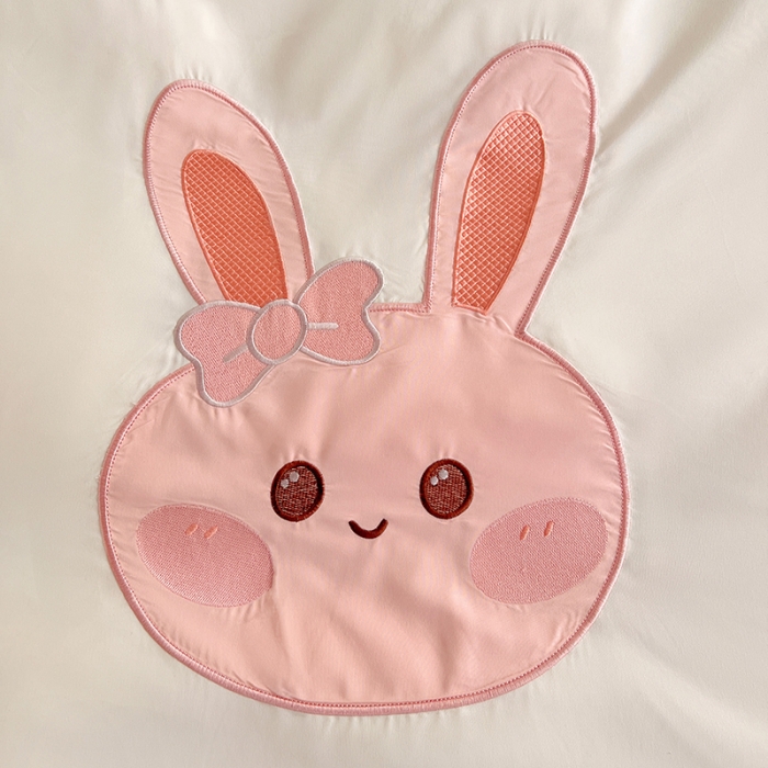 91家纺网 家纺一手货源 找家纺 娜娜 2023新款加密水洗棉刺绣四件套-萌萌兔 萌萌兔-奶昔白