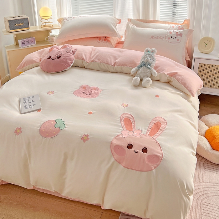 91家纺网 家纺一手货源 找家纺 娜娜 2023新款加密水洗棉刺绣四件套-萌萌兔 萌萌兔-奶昔白