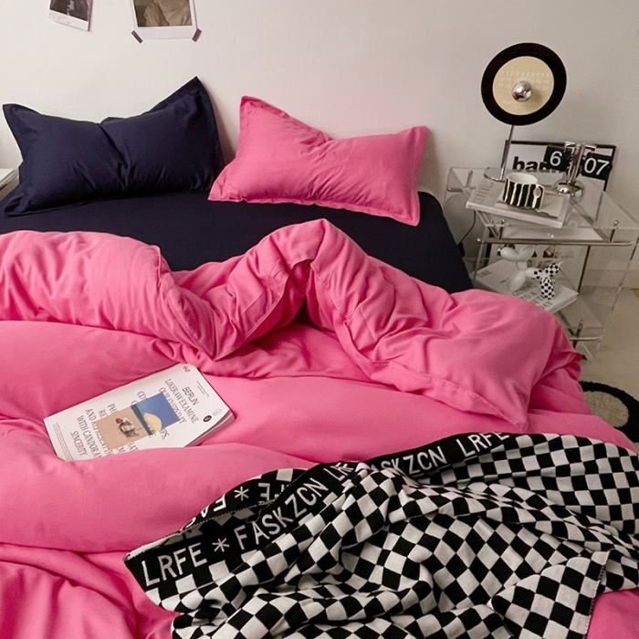 91家纺网 家纺一手货源 找家纺 贝拉梦 2023款亲肤棉纯色拼色治 愈系四件套 树莓红+深空蓝