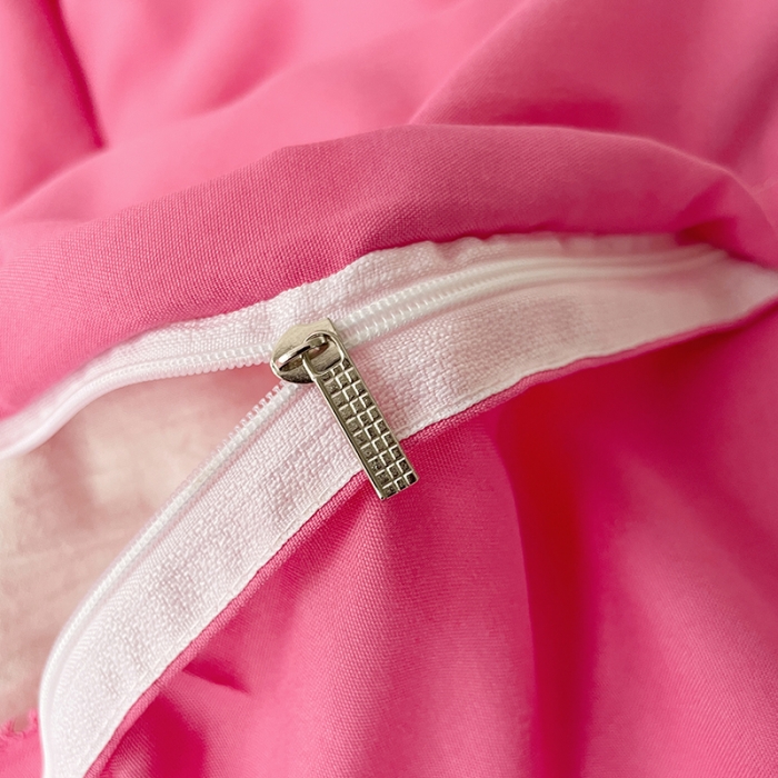 91家纺网 家纺一手货源 找家纺 贝拉梦 2023款亲肤棉纯色拼色治 愈系四件套 树莓红+深空蓝