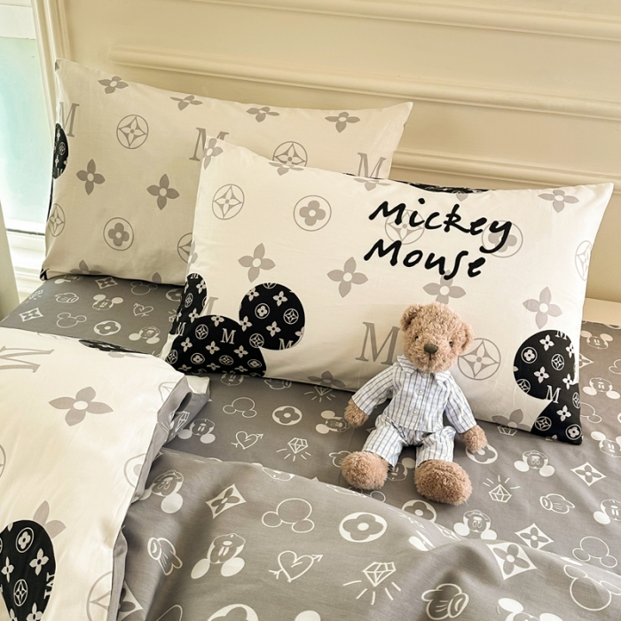 91家纺网 家纺一手货源 找家纺 星巴k家纺 2023全棉13372花卉印花简约四件套米奇