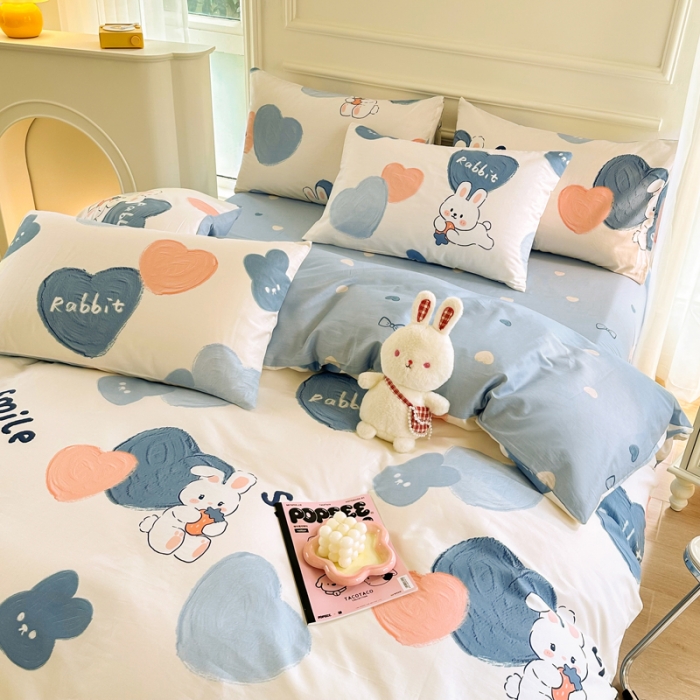 91家纺网 家纺一手货源 找家纺 星巴k家纺 2023全棉13372花卉印花简约四件套爱心兔