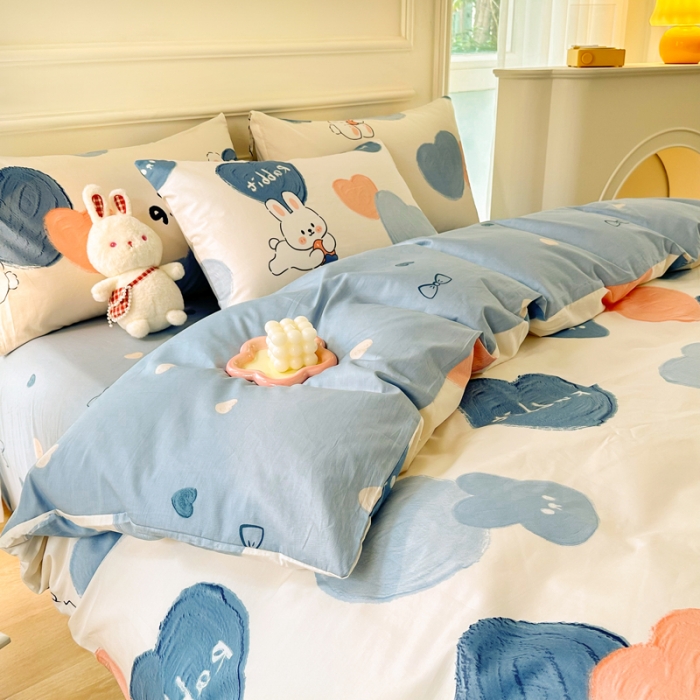 91家纺网 家纺一手货源 找家纺 星巴k家纺 2023全棉13372花卉印花简约四件套爱心兔