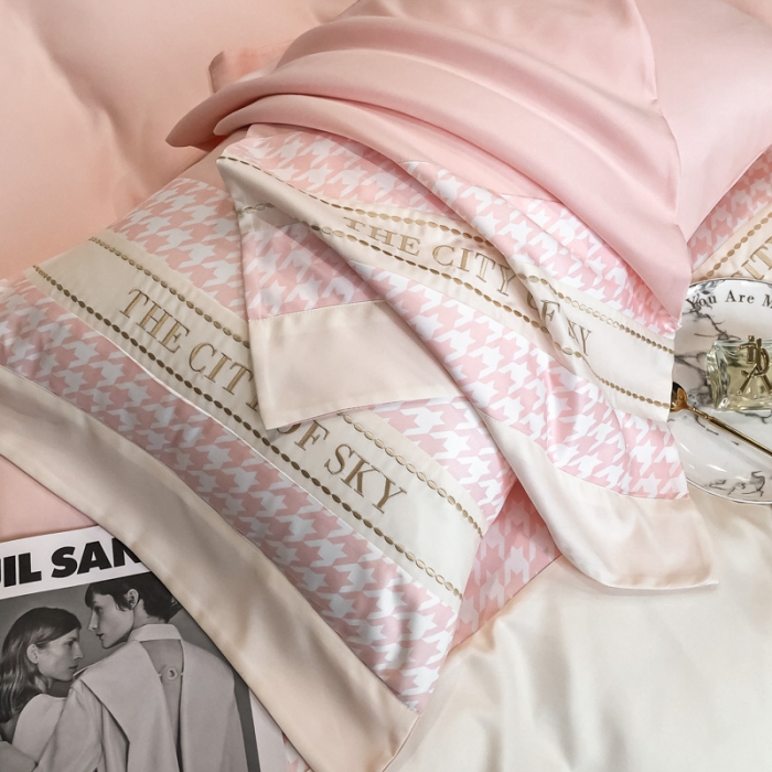 91家纺网 家纺一手货源 找家纺 麦空2025新款水洗真丝刺绣千鸟格四件套-天空之城系列玫瑰粉