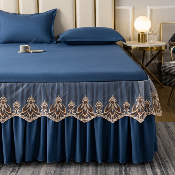 91家纺网 家纺一手货源 找家纺 笠裙家纺 2024新款原棉刺绣雅韵风情系列床裙 宝石蓝雅韵风情