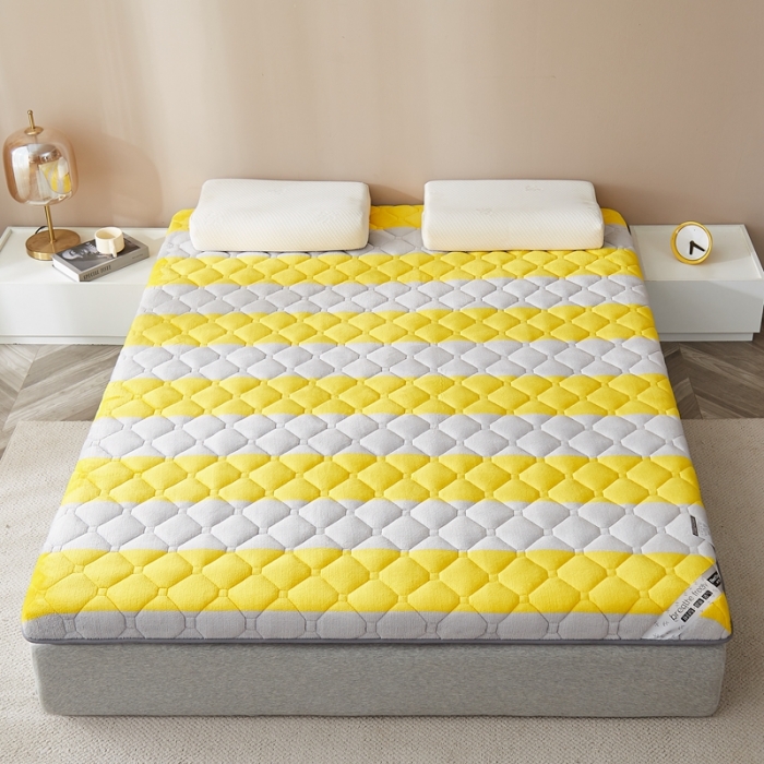91家纺网 家纺一手货源 找家纺 优莱床垫 2024新款新款牛奶绒记忆棉床垫 黄条