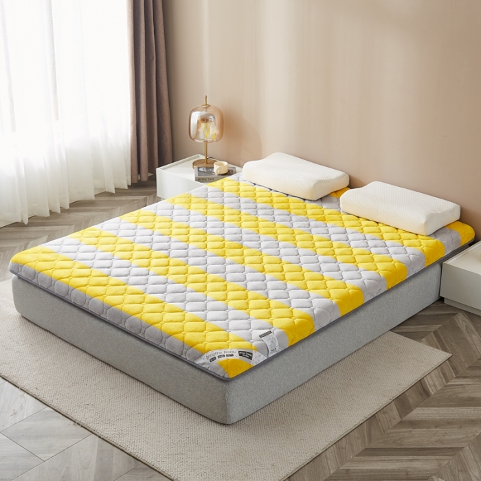91家纺网 家纺一手货源 找家纺 优莱床垫 2024新款新款牛奶绒记忆棉床垫 黄条