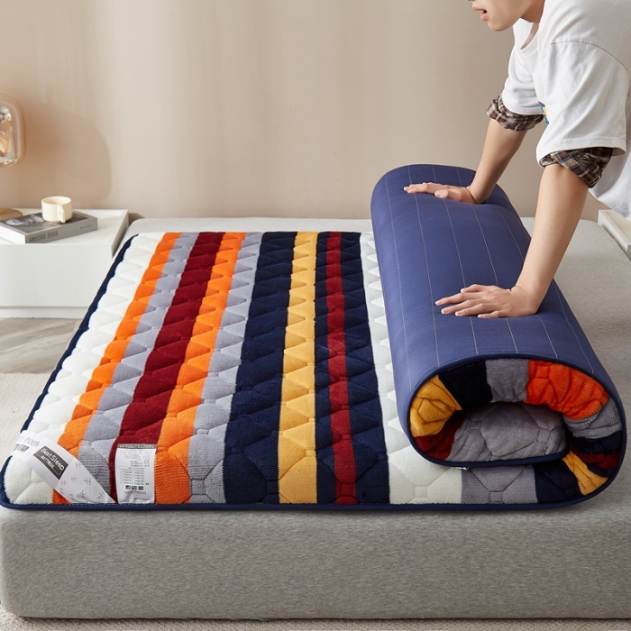 91家纺网 家纺一手货源 找家纺 优莱床垫 2024新款新款牛奶绒记忆棉床垫 蓝条