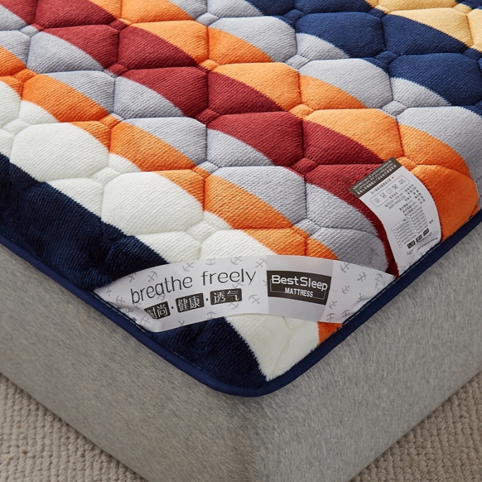 91家纺网 家纺一手货源 找家纺 优莱床垫 2024新款新款牛奶绒记忆棉床垫 蓝条