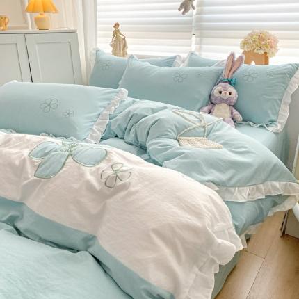 91家纺网 家纺一手货源 找家纺 你好美丽 2025新款水洗磨毛蝴蝶刺绣三拼四件套 淡雅花语绿