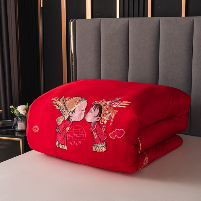 91家纺网 家纺一手货源 找家纺 壹张床新款婚庆斜纹水洗棉绣花冬被大豆春秋被喜庆被大红被子 相亲相爱