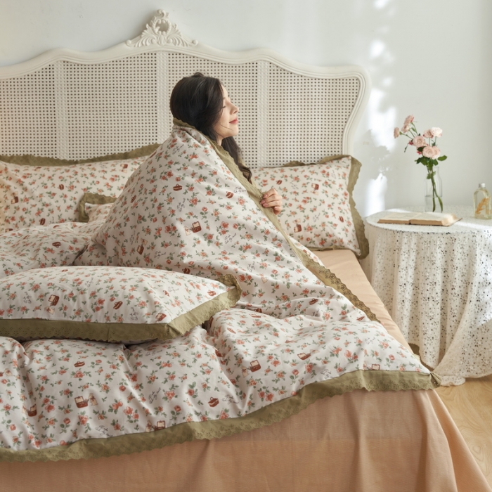 91家纺网 家纺一手货源 找家纺 蓝邻 2023新款复古小清晰花边四件套风格一 凯伦庄园