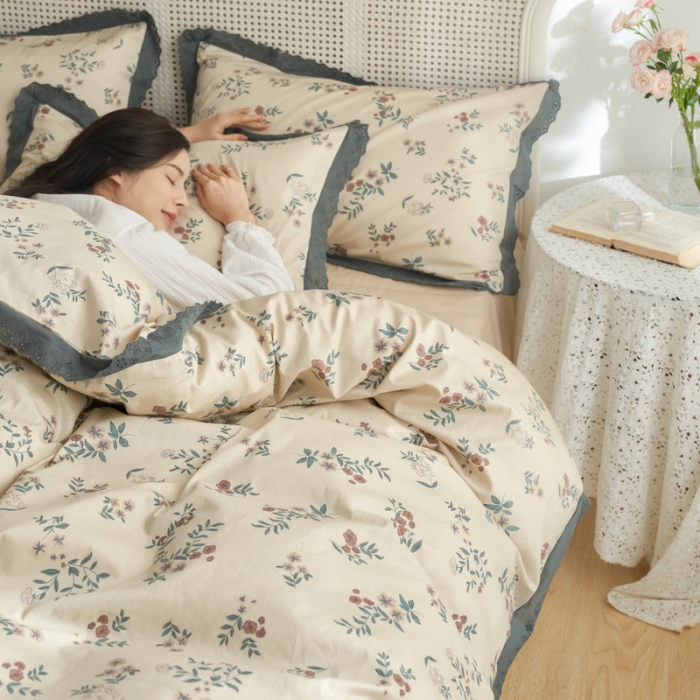 91家纺网 家纺一手货源 找家纺 蓝邻 2023新款复古小清晰花边四件套风格一 南笙