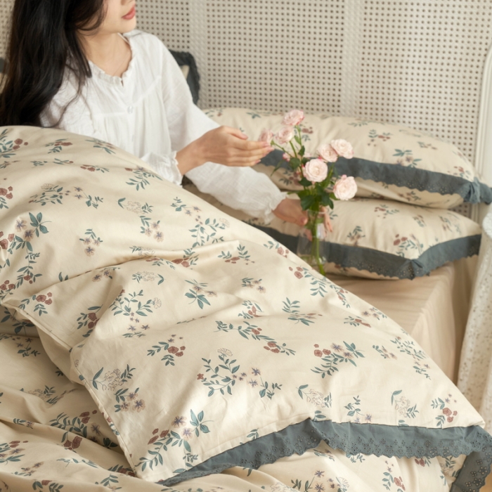 91家纺网 家纺一手货源 找家纺 蓝邻 2023新款复古小清晰花边四件套风格一 南笙