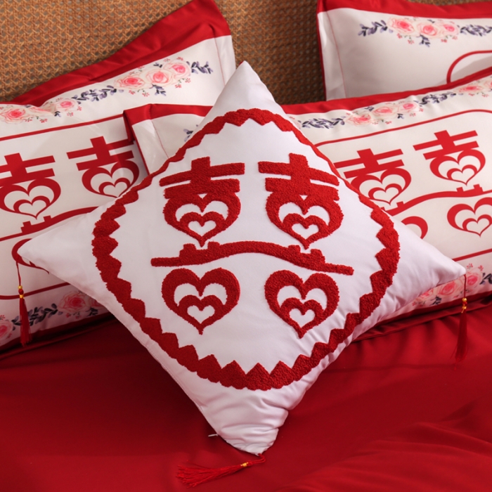 91家纺网 家纺一手货源 找家纺 啊雅家居 2025新款大红婚庆数码印花床单款床笠款四件套 双囍