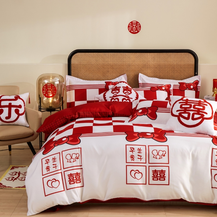 91家纺网 家纺一手货源 找家纺 啊雅家居 2025新款大红婚庆数码印花床单款床笠款四件套 相爱格