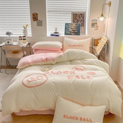 91家纺网 家纺一手货源 找家纺 眠帛家纺 2023新款水洗棉毛巾绣四件套煤球系列 煤球奶油粉