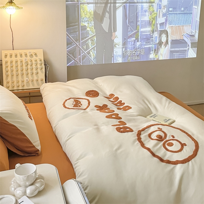 91家纺网 家纺一手货源 找家纺 眠帛家纺 2023新款水洗棉毛巾绣四件套煤球系列 煤球焦糖