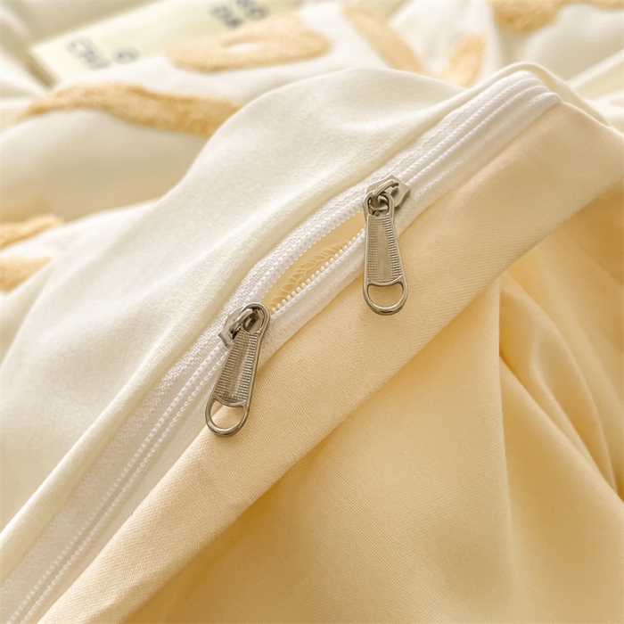 91家纺网 家纺一手货源 找家纺 眠帛家纺 2023新款水洗棉毛巾绣四件套煤球系列 煤球奶黄