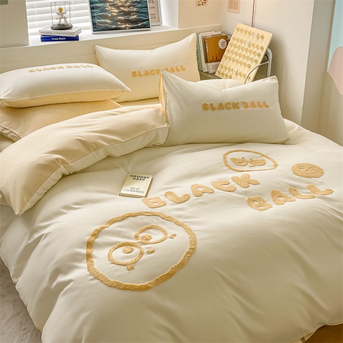 91家纺网 家纺一手货源 找家纺 眠帛家纺 2023新款水洗棉毛巾绣四件套煤球系列 煤球奶黄