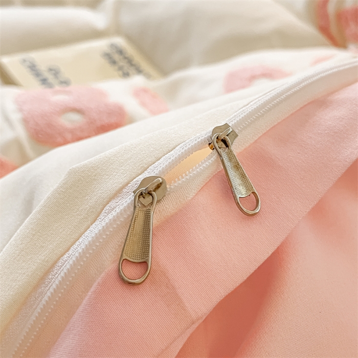 91家纺网 家纺一手货源 找家纺 眠帛家纺 2023新款水洗棉毛巾绣四件套煤球系列 煤球奶油粉