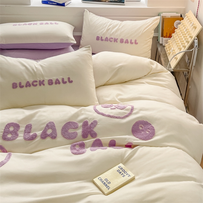 91家纺网 家纺一手货源 找家纺 眠帛家纺 2023新款水洗棉毛巾绣四件套煤球系列 煤球浅紫