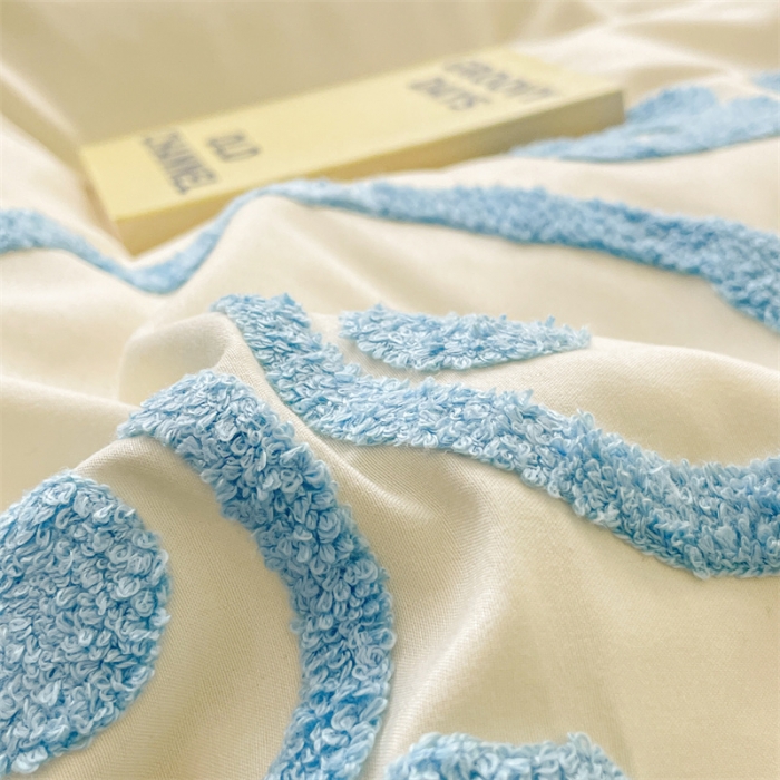 91家纺网 家纺一手货源 找家纺 眠帛家纺 2023新款水洗棉毛巾绣四件套煤球系列 煤球天空蓝