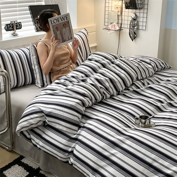 91家纺网 家纺一手货源 找家纺 眠帛家纺 2023新款极简色织水洗棉印花四件套 夏日黑白