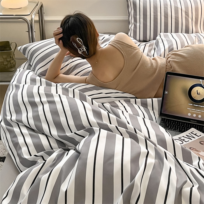 91家纺网 家纺一手货源 找家纺 眠帛家纺 2023新款极简色织水洗棉印花四件套 夏日灰