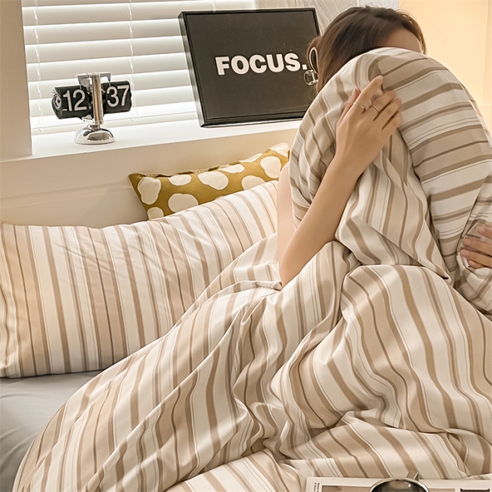 91家纺网 家纺一手货源 找家纺 眠帛家纺 2023新款极简色织水洗棉印花四件套 夏日驼