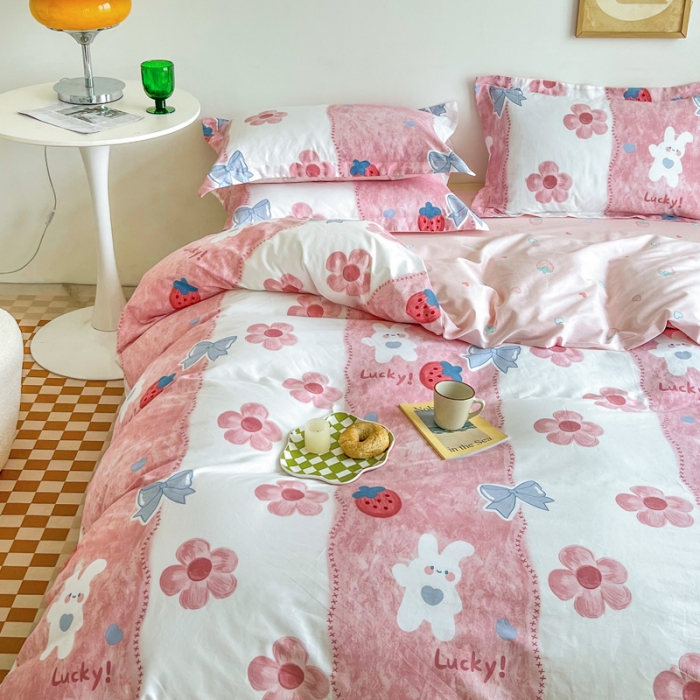 91家纺网 家纺一手货源 找家纺 盛馨家纺 全棉ins北欧风高支高密全棉喷气小清新纯棉四件套 草莓兔