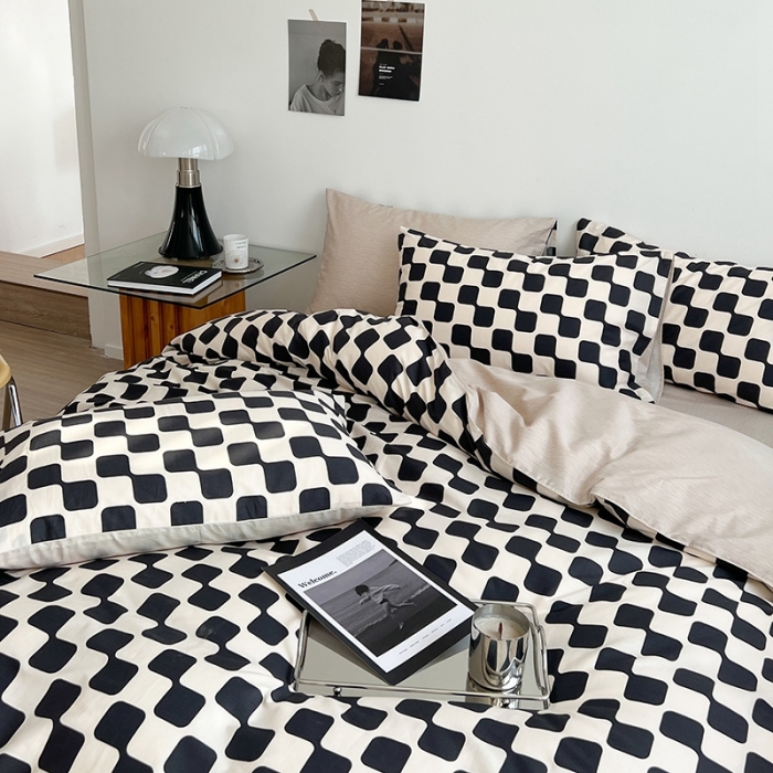 91家纺网 家纺一手货源 找家纺 呗旺鹿 2023新款13372舒适极简休闲风全棉纯棉印花四件套 黑米格