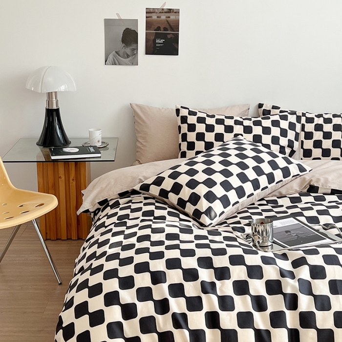 91家纺网 家纺一手货源 找家纺 呗旺鹿 2023新款13372舒适极简休闲风全棉纯棉印花四件套 黑米格