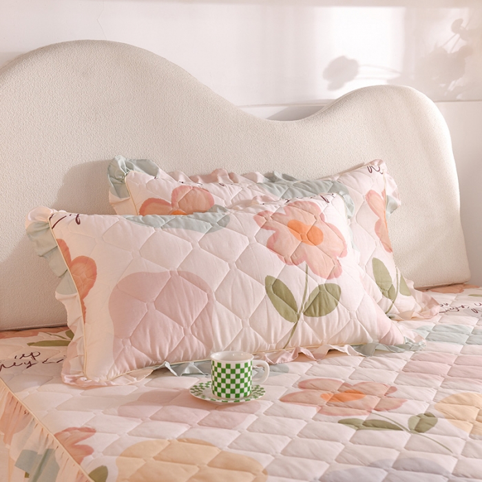 91家纺网 家纺一手货源 找家纺 美达2025全棉蕾丝小花边半夹棉床裙四件套 悠若花园