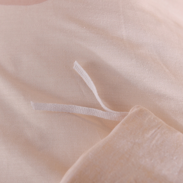 91家纺网 家纺一手货源 找家纺 美达2025全棉蕾丝小花边半夹棉床裙四件套 悠若花园