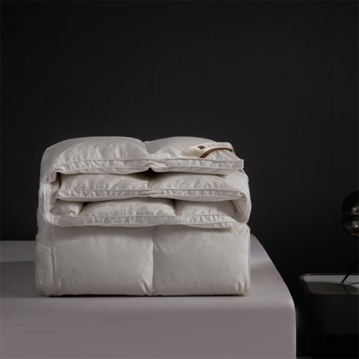 91家纺网 家纺一手货源 找家纺 高奢95鹅绒被（ 5A级95鹅绒王）