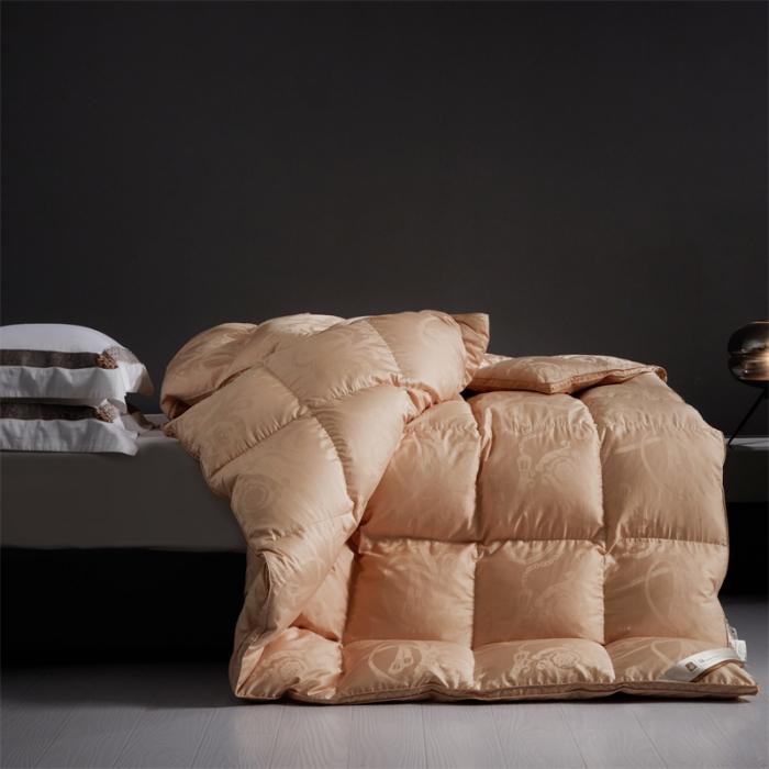 91家纺网 家纺一手货源 找家纺 高奢95鹅绒冬被（ 5A级95鹅绒王）