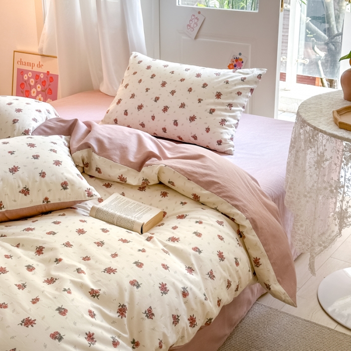 91家纺网 家纺一手货源 找家纺 优彩 新款全棉13372花卉系列四件套-全棉小碎花花型 罗马假日