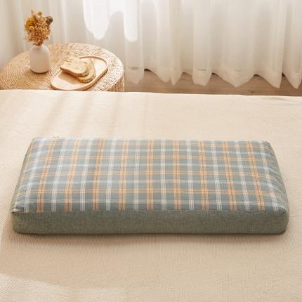 91家纺网 家纺一手货源 找家纺 乐可 2023新款水洗棉荞麦面包枕30*60cm 蓝灰小格一只