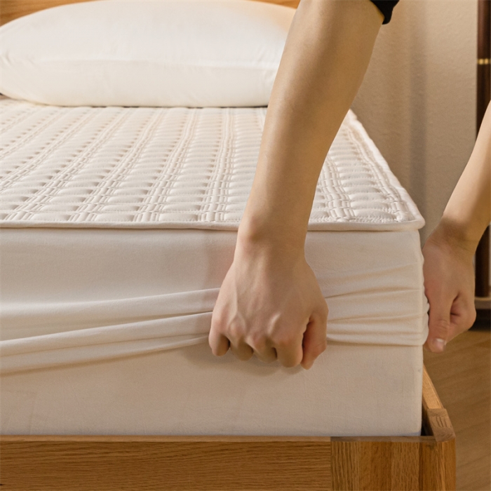 91家纺网 家纺一手货源 找家纺 蓝巢 2023新款全棉水洗棉大豆夹棉床笠 摩卡奶昔白