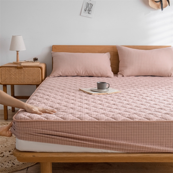 91家纺网 家纺一手货源 找家纺 蓝巢 2023新款全棉水洗棉大豆夹棉床笠 丁香粉格