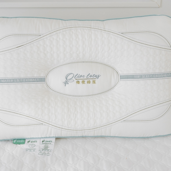 91家纺网 家纺一手货源 找家纺 （总）爱尚家 2022新款橄榄睡莲蛋白活力枕（48*74±2cm）