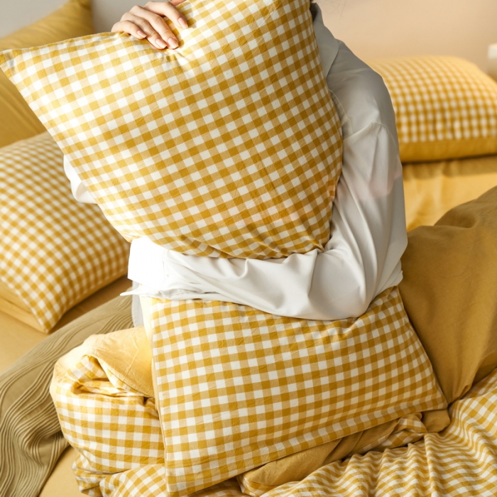 91家纺网 家纺一手货源 找家纺 蓝邻 2023新款无印风全棉色织水洗棉四件套 黄小格