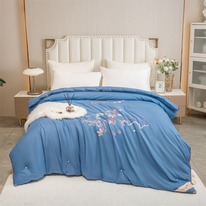 91家纺网 家纺一手货源 找家纺 美伦美铂金尊享专版刺绣被子被芯冬被春秋被夏被手工订花被宾利蓝