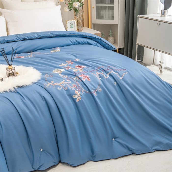 91家纺网 家纺一手货源 找家纺 美伦美铂金尊享专版刺绣被子被芯冬被春秋被夏被手工订花被宾利蓝