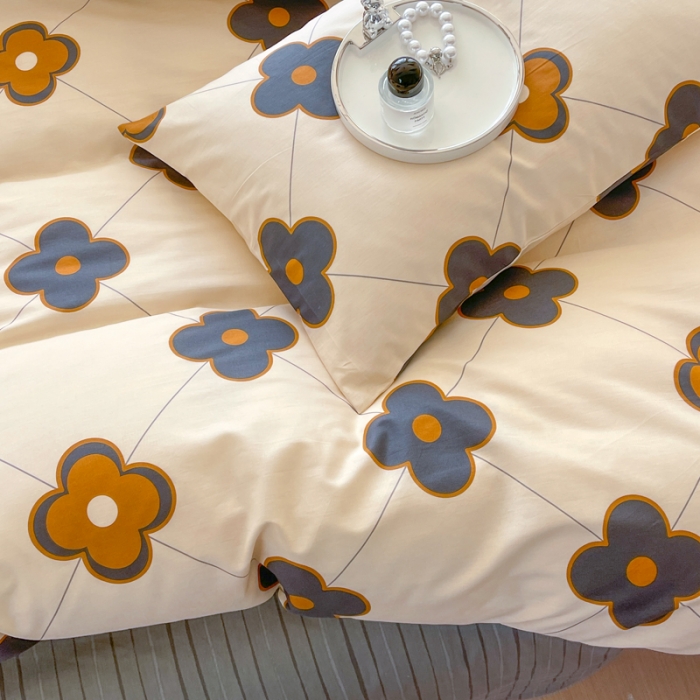 91家纺网 家纺一手货源 找家纺 星巴k 2023新款全棉13372花卉印花简约卡通款多规格四件套四叶草